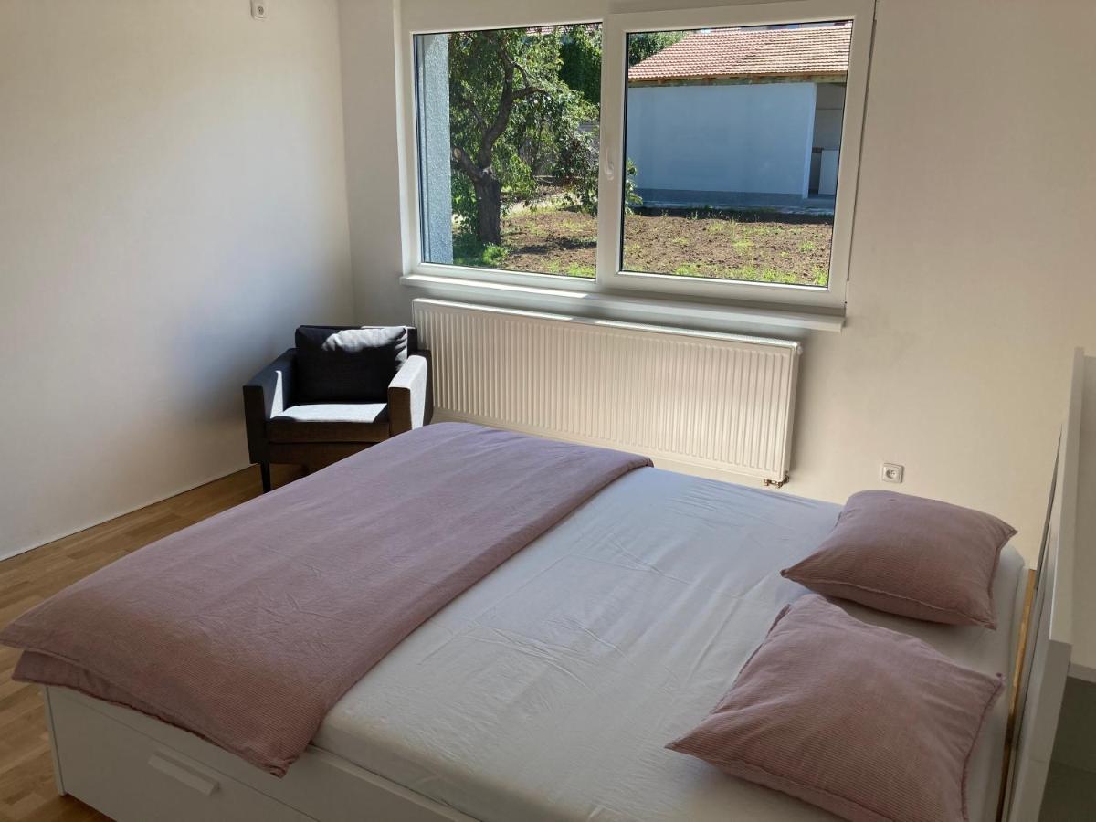 Apartman Maay Hlohovec Buitenkant foto